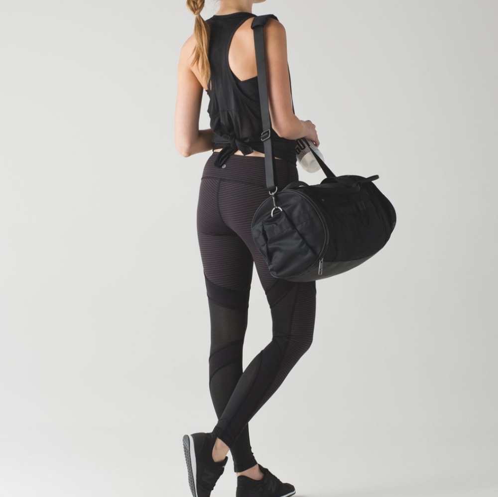 Lululemon conduit singlet
